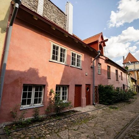 Medieval Home Tallinn Exteriör bild